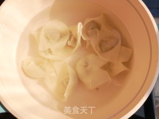 菜芯猪肉馄饨的做法步骤：13
