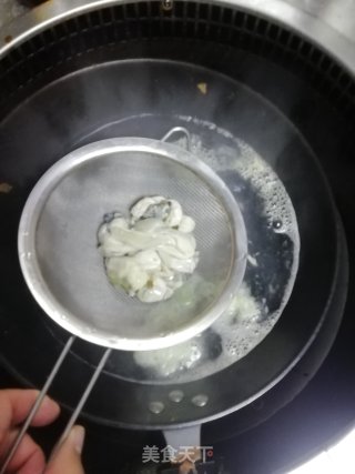 小满日食记之小白菜牡蛎汤的做法步骤：5
