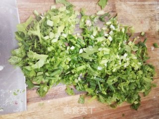 香芹瘦肉包的做法步骤：1