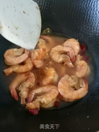 烧大虾的做法步骤：9