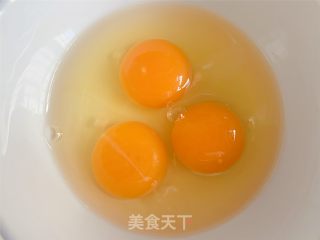 滑蛋虾仁的做法步骤：3