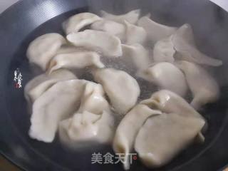 白菜猪肉饺子的做法步骤：7