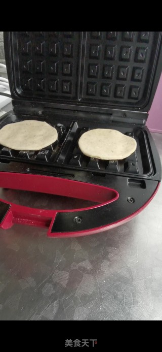 发面格子饼的做法步骤：6