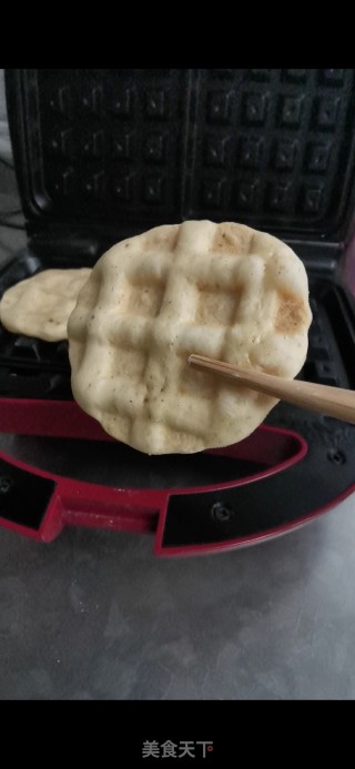 发面格子饼的做法步骤：7
