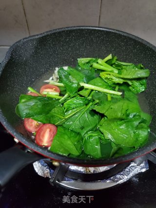 米粉菠菜汤的做法步骤：7