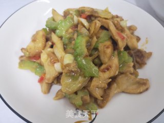 花式精致简餐：苦瓜炒鸡胸肉+黄花菜鸡蛋汤+粗粮饭的做法步骤：7
