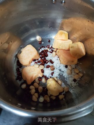 花生红豆番薯粥的做法步骤：5