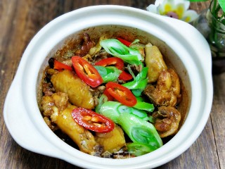 姜葱鸡肉煲的做法步骤：10
