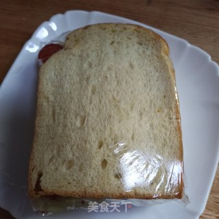 酸黄瓜煎蛋三明治的做法步骤：8