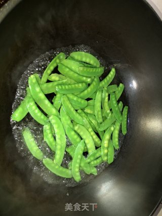 荷兰豆胡萝卜炒豆笋的做法步骤：5