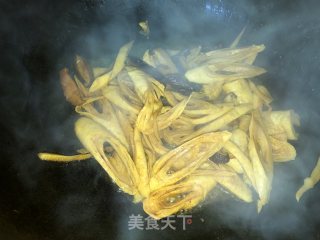 荷兰豆胡萝卜炒豆笋的做法步骤：7