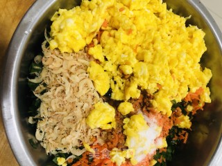 三鲜饺子的做法步骤：3