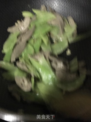 莴苣炒猪肝的做法步骤：13