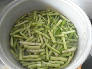 酱焖双豆的做法步骤：2