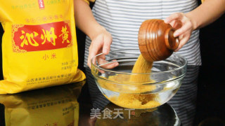 早餐不知道吃什么？黄小米饼，你学会了吗？的做法步骤：1