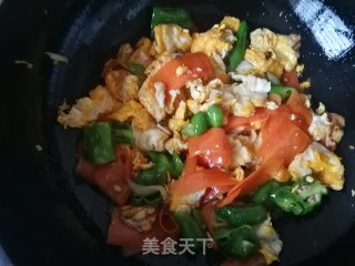 胡萝卜螺丝椒炒鸡蛋的做法步骤：11