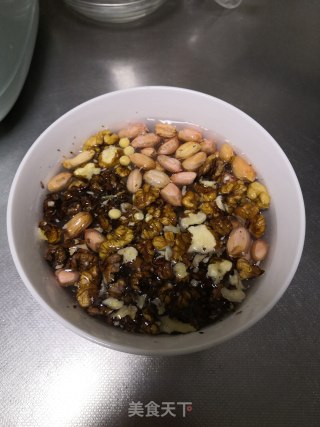花生红枣核桃豆浆的做法步骤：3