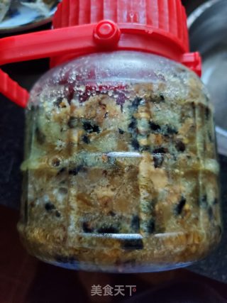 辣蒸小河鱼的做法步骤：2