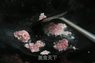 鲜虾辣白菜豆腐汤的做法步骤：2