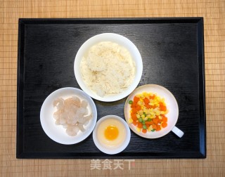 虾仁炒饭的做法步骤：1
