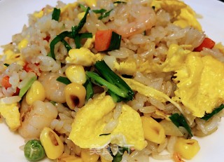 虾仁炒饭的做法步骤：5
