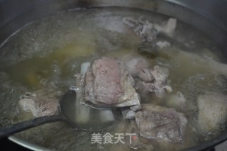 陕西羊肉泡馍的做法步骤：6