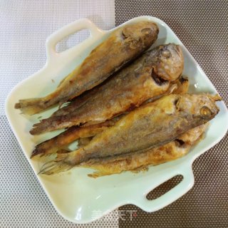 香煎黄花鱼的做法步骤：8
