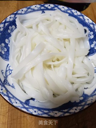 蚝油拌河粉的做法步骤：1