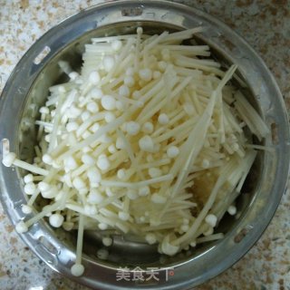 金针菇蛋花汤的做法步骤：3
