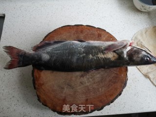 贵州酸汤鱼火锅的做法步骤：1