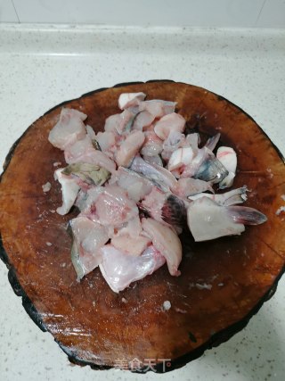 贵州酸汤鱼火锅的做法步骤：3