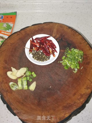 贵州酸汤鱼火锅的做法步骤：7