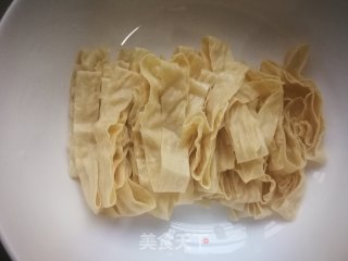 香菜拌人造肉的做法步骤：6