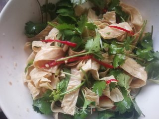 香菜拌人造肉的做法步骤：9