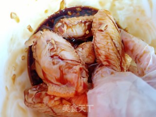 蒜香蜜汁煎鸡中翅的做法步骤：5