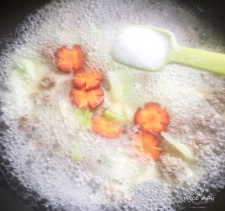 牛肉丸子萝卜汤的做法步骤：9