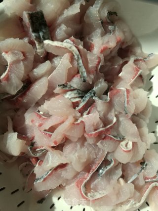 香酥脆鱼片的做法步骤：1