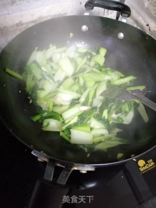 “清肠食谱”蒜蓉黑白菜的做法步骤：4