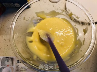 橄榄油戚风蛋糕的做法步骤：2