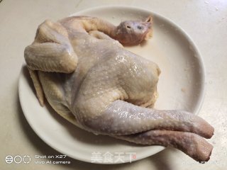 家常菜--沙姜鸡的做法步骤：1