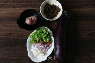 咸菜肉末烤茄子的做法步骤：1