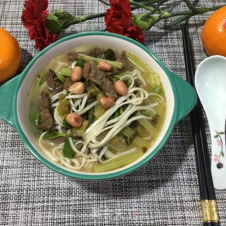 酸菜牛肉汤面的做法步骤：8