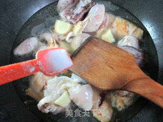 乌贼鲞烧中翅的做法步骤：10