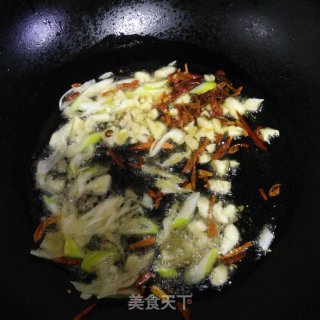 尖椒炒圆白菜的做法步骤：3