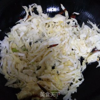尖椒炒圆白菜的做法步骤：4