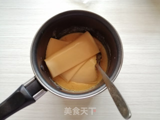 咸蛋黄芝士酱古早蛋糕的做法步骤：3