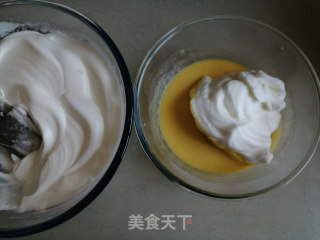 咸蛋黄芝士酱古早蛋糕的做法步骤：7
