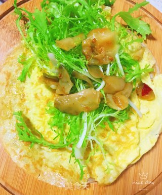 鸡蛋咸菜手抓饼的做法步骤：8