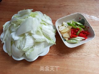酸辣白菜的做法步骤：3