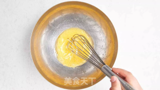 红丝绒卷蛋糕的做法步骤：5